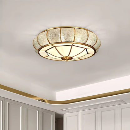 Klasyczna Lampa Sufitowa w Stylu Retro ze Szkłem i Mosiądzem