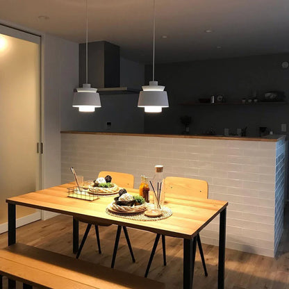 Nowoczesna lampa wisząca LED metalowy klosz designerskie oświetlenie do jadalni i salonu