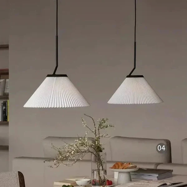 Minimalistyczna Lampa Wisząca z Tkaninowym Kloszem