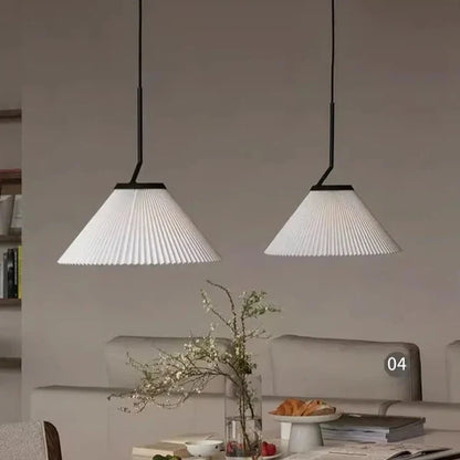 Minimalistyczna Lampa Wisząca z Tkaninowym Kloszem