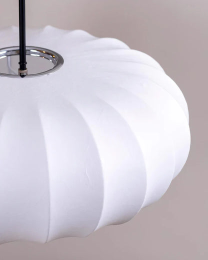 Lampa sufitowa z jedwabnym kloszem styl japoński wabi-sabi – owalny klosz z delikatnym żebrowaniem