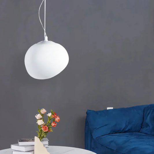 Lampa wisząca nowoczesna o organicznym okrągłym kształcie – minimalistyczny design