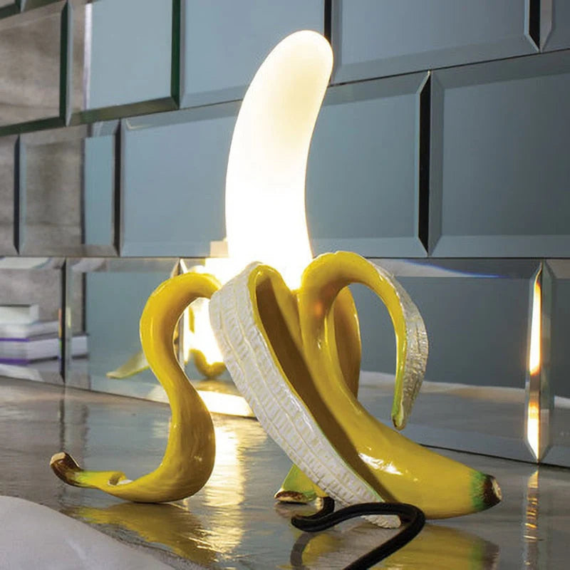 Designerska lampa LED w kształcie banana – dekoracyjna lampka stołowa, nowoczesny styl