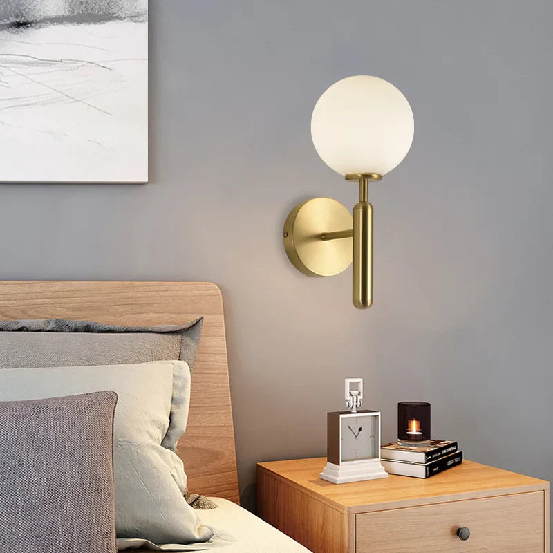 Elegancki Kinkiet Ścienny Lampa z Kloszem w Kształcie Kuli