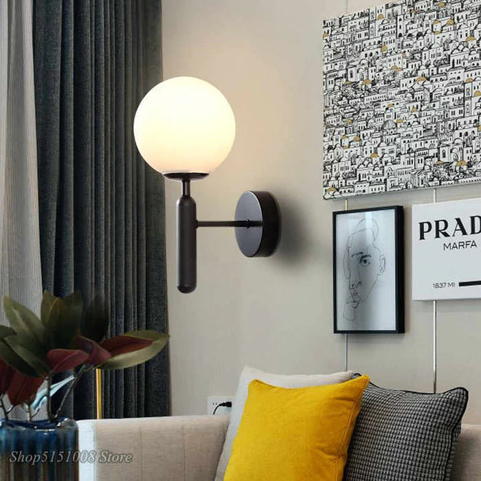 Elegancki Kinkiet Ścienny Lampa z Kloszem w Kształcie Kuli