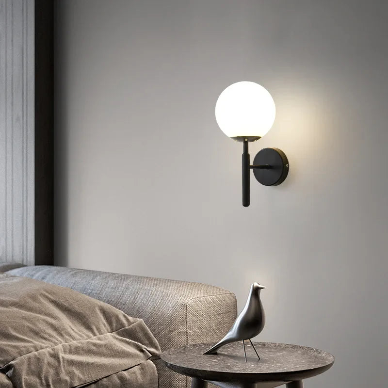 Elegancki Kinkiet Ścienny Lampa z Kloszem w Kształcie Kuli