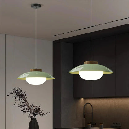 Nowoczesna Szklana Lampa Wisząca – Minimalistyczny Design z Drewnianym Akcentem